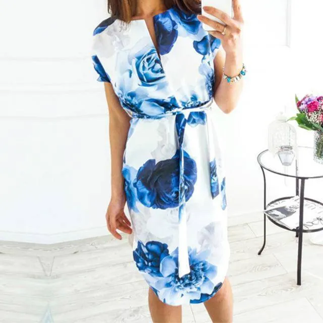 Plus Size - Summer Casual Dresses V-neck knee length dress, short Sleeve geometric Print (US 8 -16)